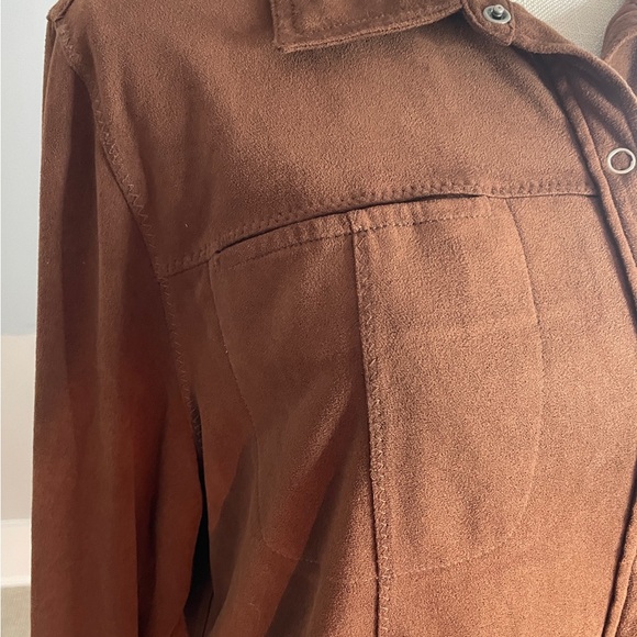 Relaxed Faux Suede Tan Button-Down Shirt - XL | Long-Sleeve, Soft & Stylish - Picture 5 of 5